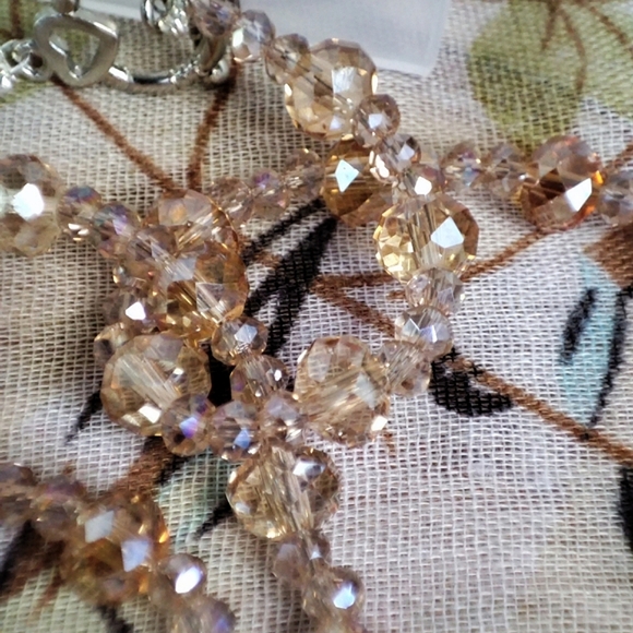 Faceted Glass Crystal Honey Color Gold Tone Necklace & Earrings - Picture 6 of 12